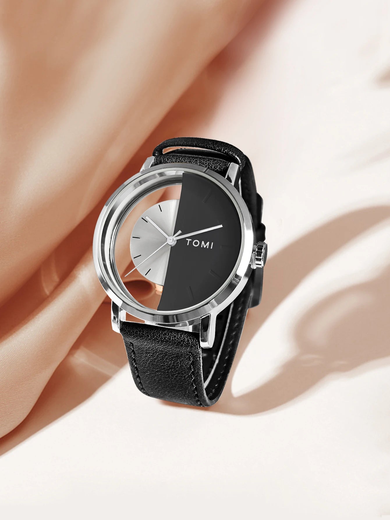 Relógio de quartzo com design oco simples da moda TOMI