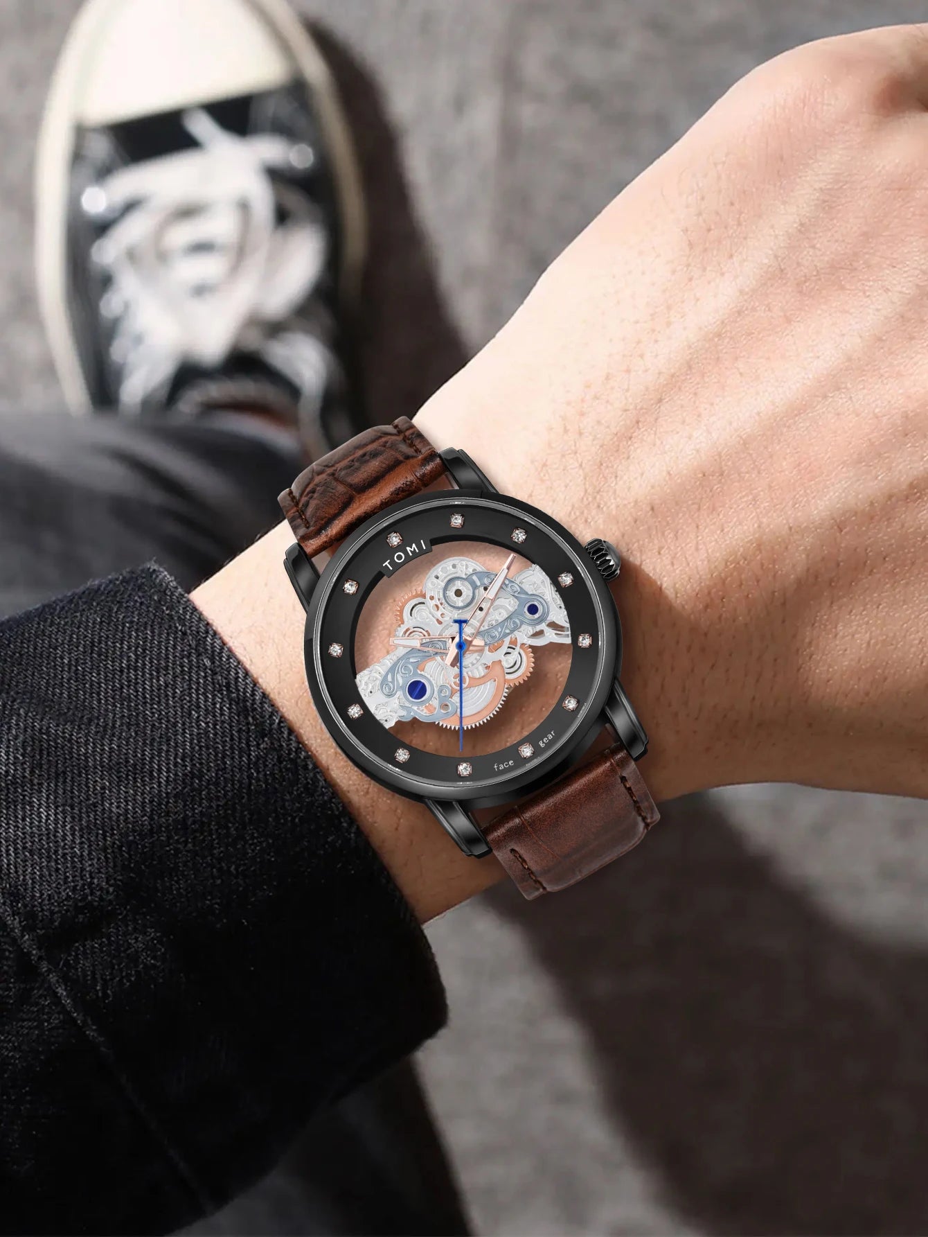 TOMI Novo relógio popular de luxo casual masculino e feminino relógio de quartzo com diamante oco