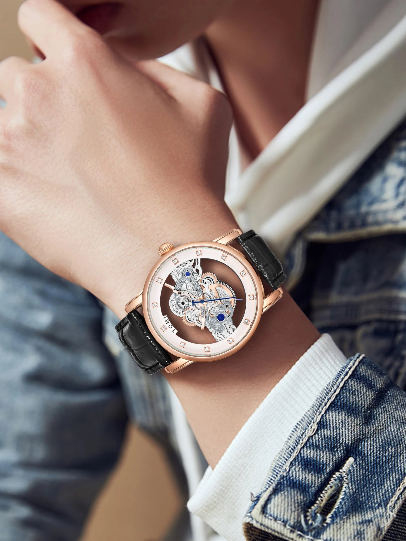 TOMI Novo relógio popular de luxo casual masculino e feminino relógio de quartzo com diamante oco
