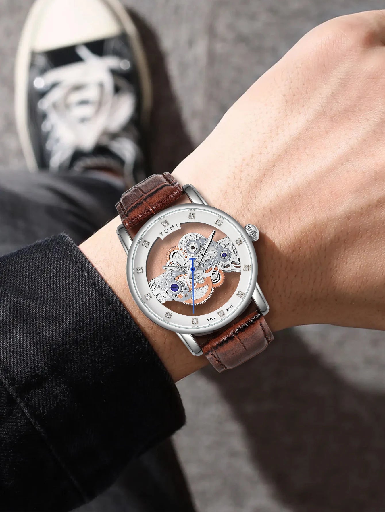 TOMI Novo relógio popular de luxo casual masculino e feminino relógio de quartzo com diamante oco