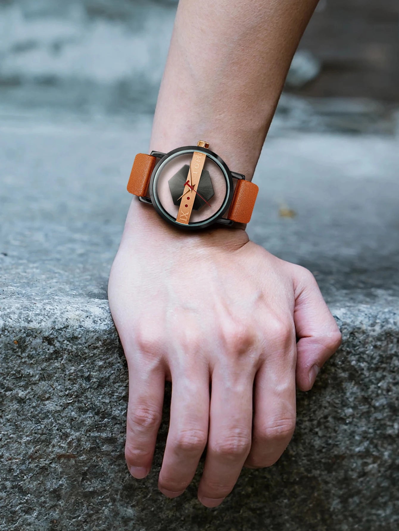 TOMI Pulseira de relógio de couro masculina elegante e minimalista personalizada com perspectiva oca tampa inferior de vidro relógio de quartzo