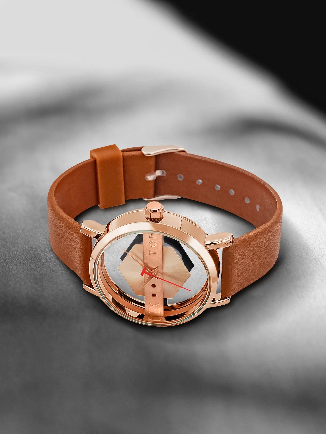 TOMI Pulseira de relógio de couro masculina elegante e minimalista personalizada com perspectiva oca tampa inferior de vidro relógio de quartzo